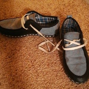 Shoens men's shoes